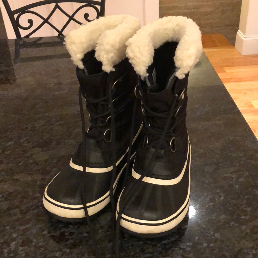 Sorel Women’s Winter Carnival boots